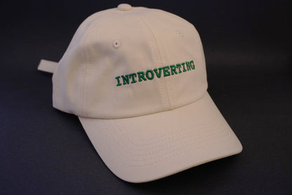 Introverting Cap
