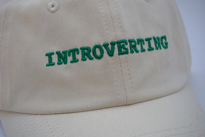 Introverting Cap
